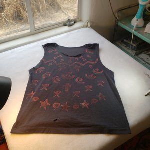 MENS GOTH/COMMUNIST DISTRESSED VTG 90sTEE LARGE !